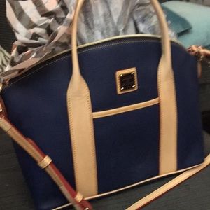 Dooney & Bourke purse NWOT